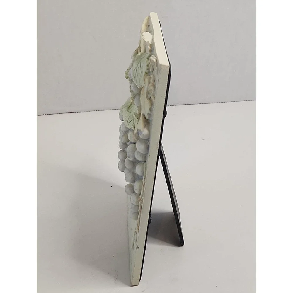 VTG 2001 Designspirations 70600 Grapevine 3D Resin Picture Frame 6.75x5.5 Tuscan
